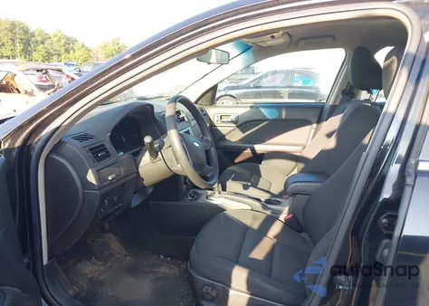 2010 Ford Fusion Se z USA, uszkodzony, nr VIN 3FAHP0HA9AR128417